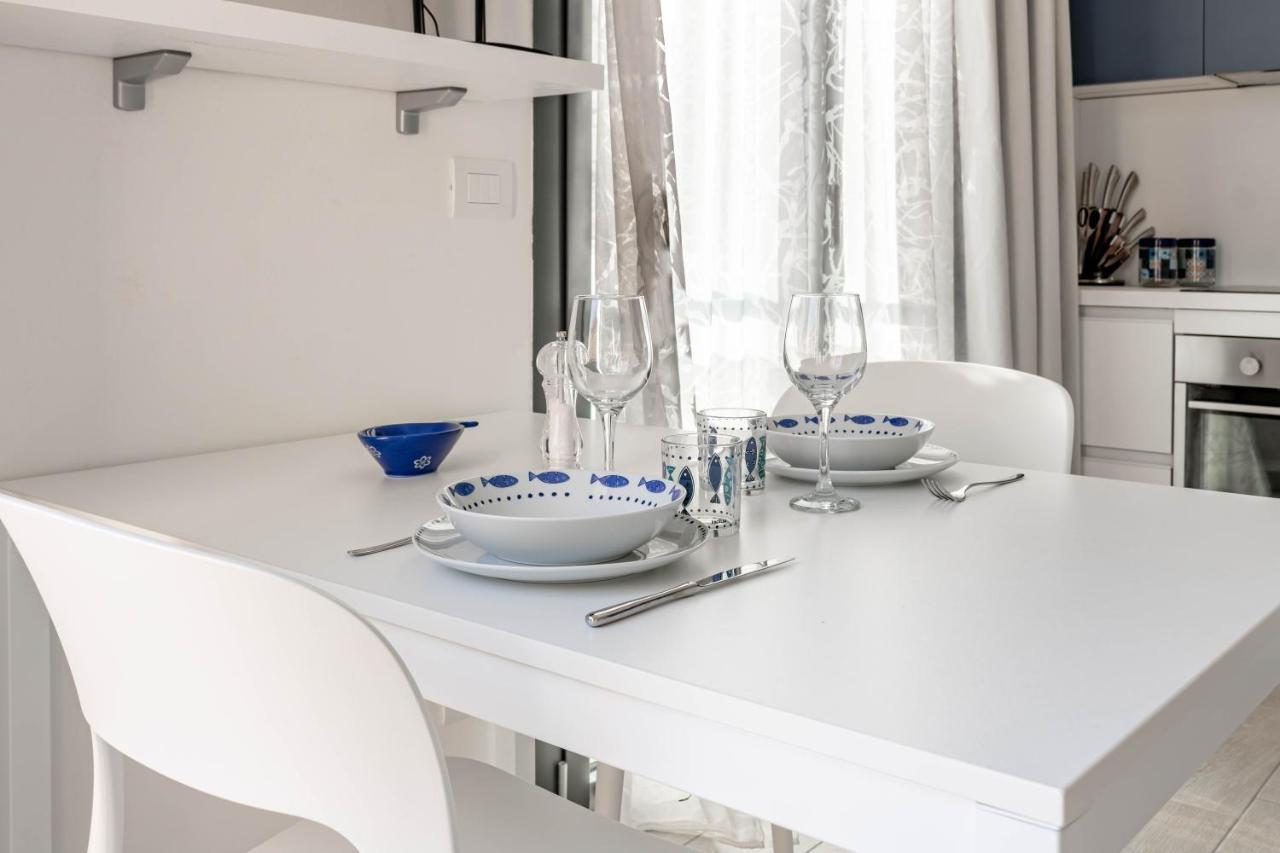 Ferienwohnung H11 Luxury 12B Porto - Piscina - Jacuzzi Santo Stefano al Mare Exterior foto